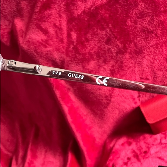 Guess women’s frames (shiny violet) - Picture 4 of 5